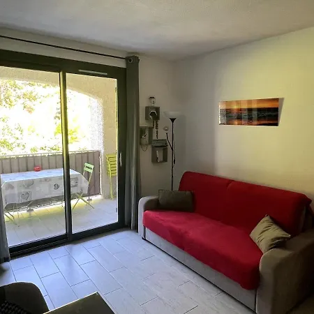 A 5 Min A Pieds De La * Ле-Лек